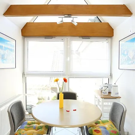 アパート Ferienwohnung Am Georginenplatz ロストック